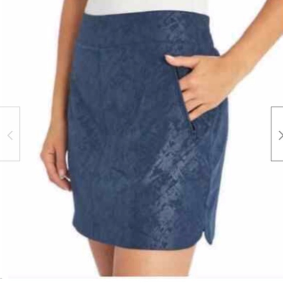 Orvis Pants - Orvis Navy Shattered Glass Travel Skort skirt shorts Hiking Travel Athletic M